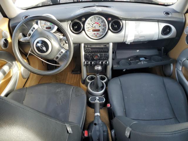 WMWRC33403TC40666 - 2003 MINI COOPER WHITE photo 8