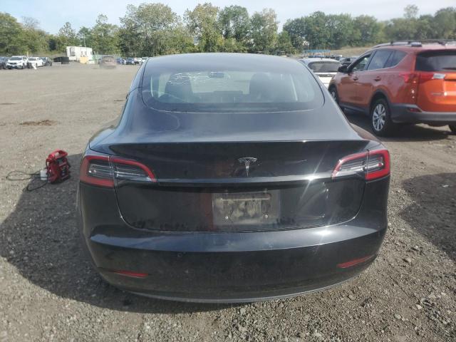 5YJ3E1EA5JF053592 - 2018 TESLA MODEL 3 Schwarz Foto 6