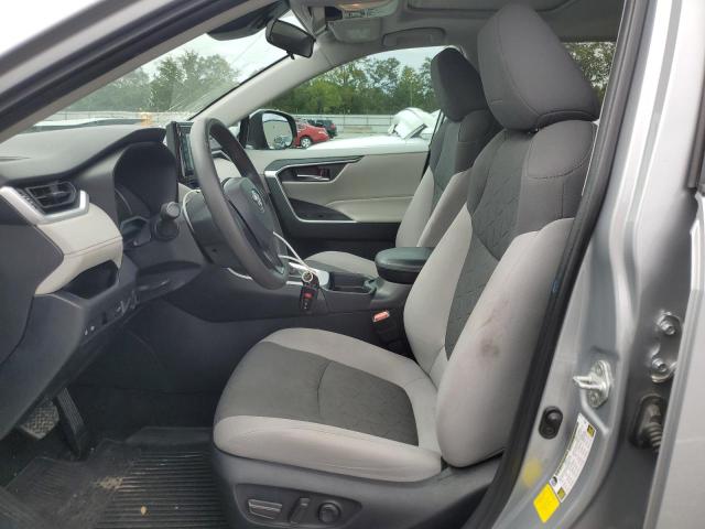 2T3W1RFV0KW056260 - 2019 TOYOTA RAV4 XLE SILVER photo 7