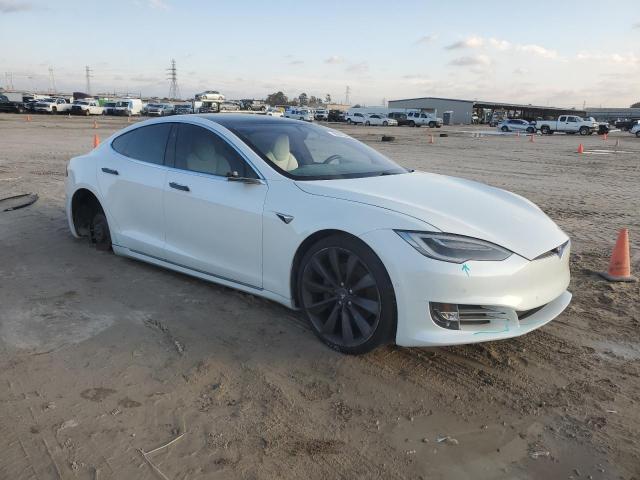 5YJSA1E17HF221458 - 2017 TESLA MODEL S WHITE photo 4