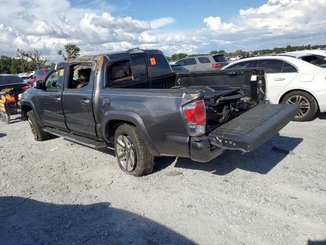 5TFGZ5AN8JX132122 - 2018 TOYOTA TACOMA DOUBLE CAB GRAY photo 2