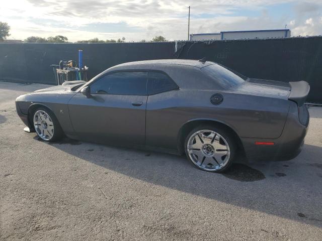 2C3CDZFJ9KH719479 - 2019 DODGE CHALLENGER R/T SCAT PACK GRAY photo 2