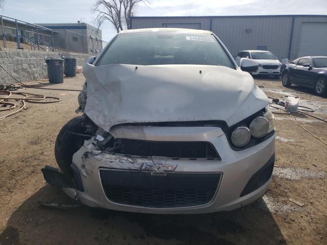 1G1JA5SH7D4241014 - 2013 CHEVROLET SONIC LS SILVER photo 5