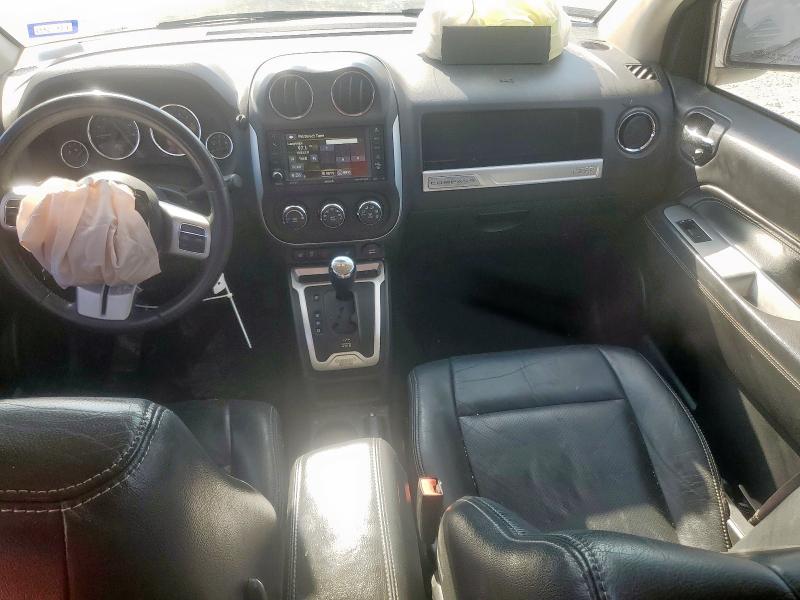 1C4NJCCB6FD164226 - 2015 JEEP COMPASS LIMITED CHARCOAL photo 8