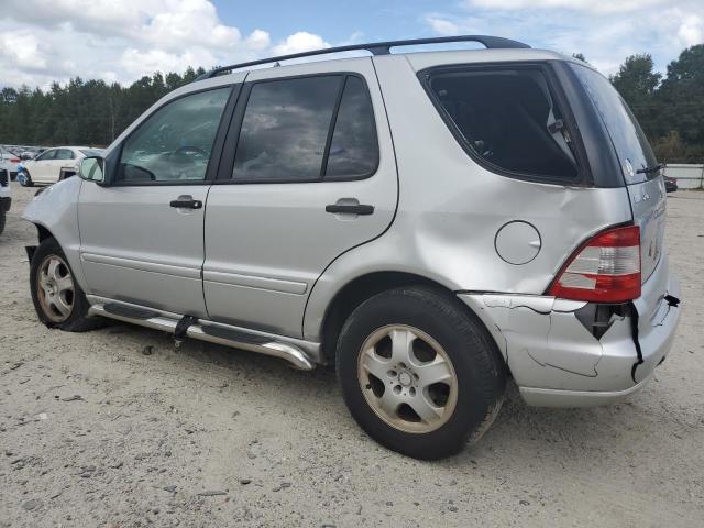 4JGAB54E52A321977 - 2002 MERCEDES-BENZ ML 320 Күміс фото 2