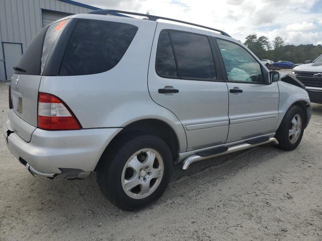 4JGAB54E52A321977 - 2002 MERCEDES-BENZ ML 320 Күміс фото 3