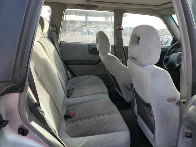 JF1SF65622H716772 - 2002 SUBARU FORESTER S SILVER photo 10
