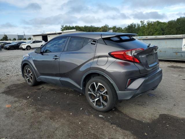 JTNKHMBX6J1005133 - 2018 TOYOTA C-HR XLE Gris photo 2