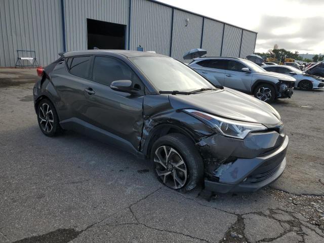 JTNKHMBX6J1005133 - 2018 TOYOTA C-HR XLE Gris photo 4