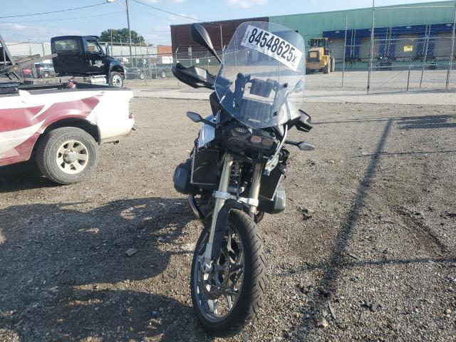 WB10M0306P6H36691 - 2023 BMW R 1250 GS SILVER photo 2