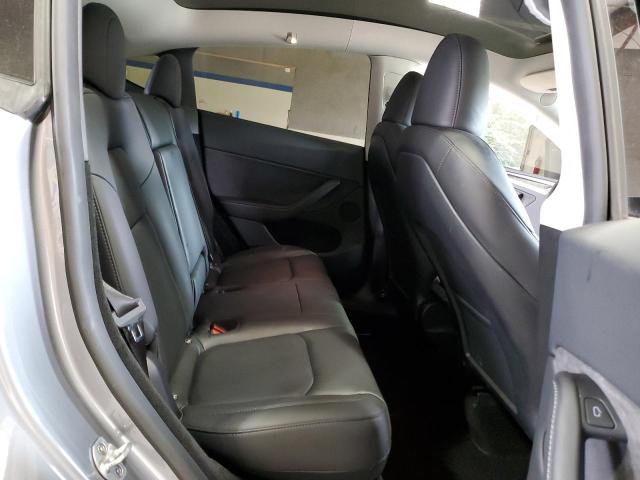 7SAYGDEFXRA285260 - 2024 TESLA MODEL Y SILVER photo 11