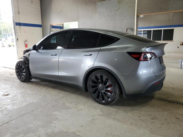 7SAYGDEFXRA285260 - 2024 TESLA MODEL Y SILVER photo 2