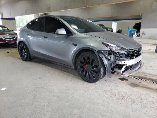 7SAYGDEFXRA285260 - 2024 TESLA MODEL Y SILVER photo 4