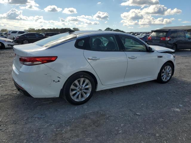 5XXGU4L34GG070562 - 2016 KIA OPTIMA EX WHITE photo 3