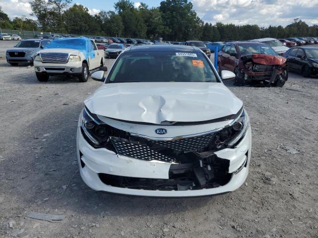 5XXGU4L34GG070562 - 2016 KIA OPTIMA EX WHITE photo 5