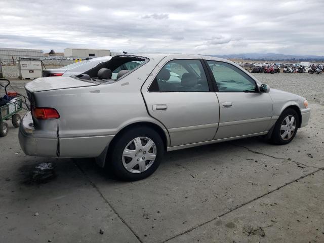4T1BG22K21U097187 - 2001 TOYOTA CAMRY CE 银色 照片 3