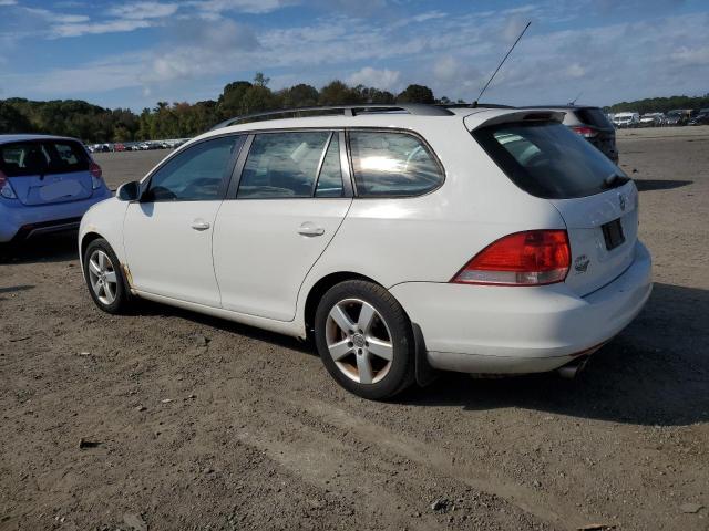 3VWMZ71K49M302009 - 2009 VOLKSWAGEN JETTA S أبيض صورة 2