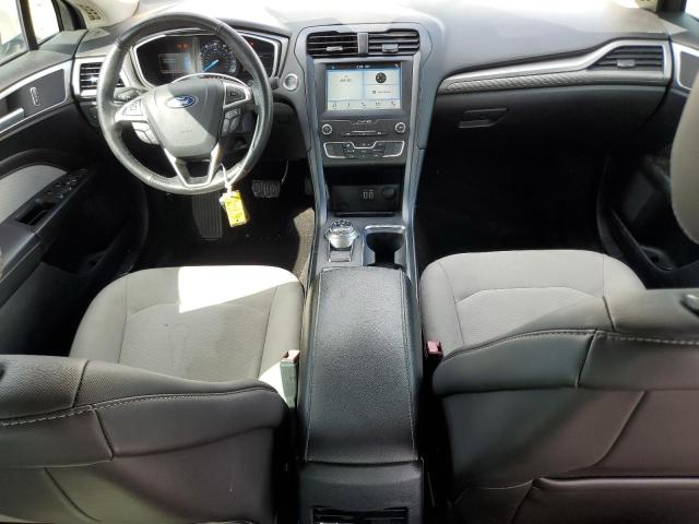 3FA6P0HD1KR127944 - 2019 FORD FUSION SE WHITE photo 8