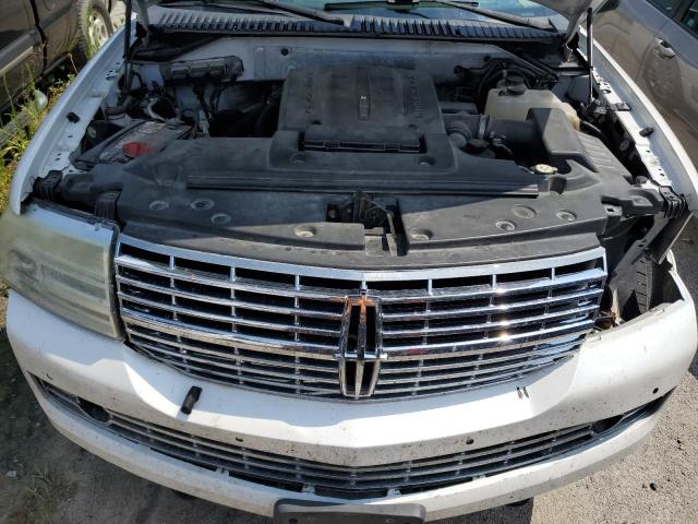 5LMJJ2J55BEJ01668 - 2011 LINCOLN NAVIGATOR თეთრი ფოტო 22