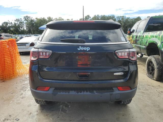 3C4NJCBB5JT469477 - 2018 JEEP COMPASS LATITUDE Noir photo 6