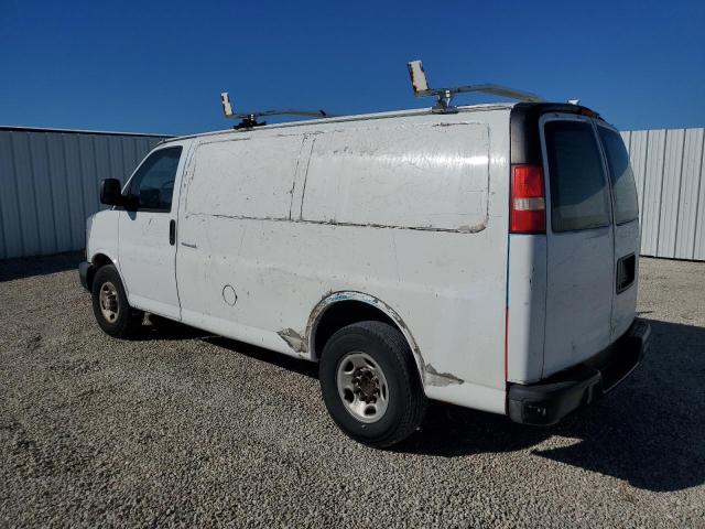 1GCGG25C391128166 - 2009 CHEVROLET EXPRESS G2 WHITE photo 2