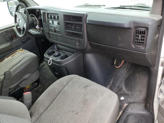 1GCGG25C391128166 - 2009 CHEVROLET EXPRESS G2 WHITE photo 8