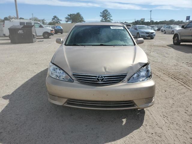 4T1BE32K75U103812 - 2005 TOYOTA CAMRY LE GOLD photo 5