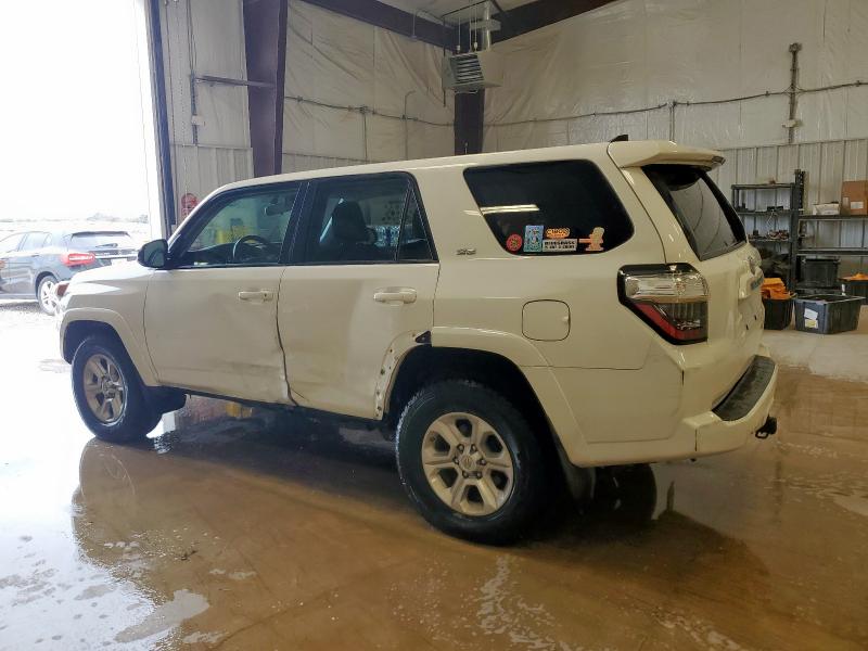 JTEZU5JRXJ5174017 - 2018 TOYOTA 4RUNNER SR5 Ақ фото 2