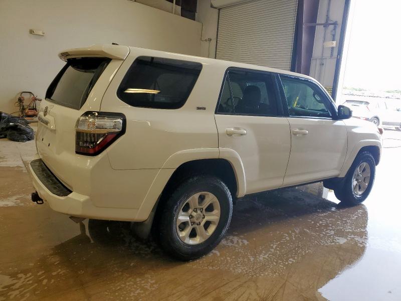 JTEZU5JRXJ5174017 - 2018 TOYOTA 4RUNNER SR5 Ақ фото 3