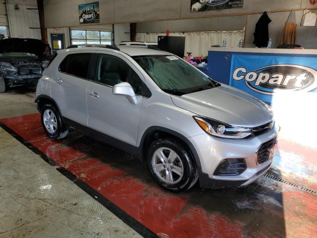 3GNCJLSB9KL327648 - 2019 CHEVROLET TRAX 1LT Argent photo 4