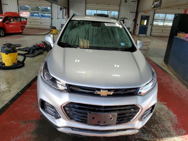 3GNCJLSB9KL327648 - 2019 CHEVROLET TRAX 1LT Argent photo 5
