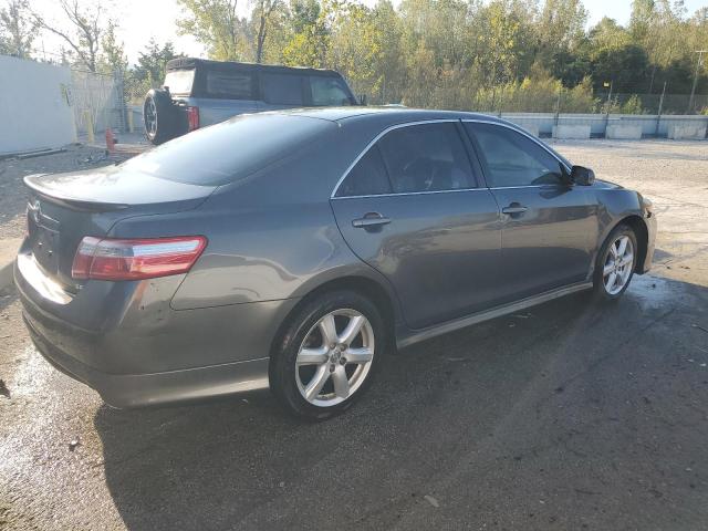 4T1BE46KX7U642251 - 2007 TOYOTA CAMRY CE ნაცრისფერი ფოტო 3