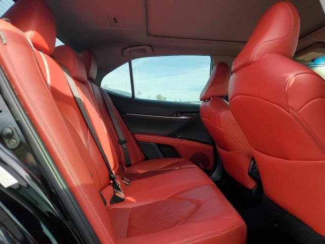 4T1BZ1HK4JU020641 - 2018 TOYOTA CAMRY XSE შავი ფოტო 10