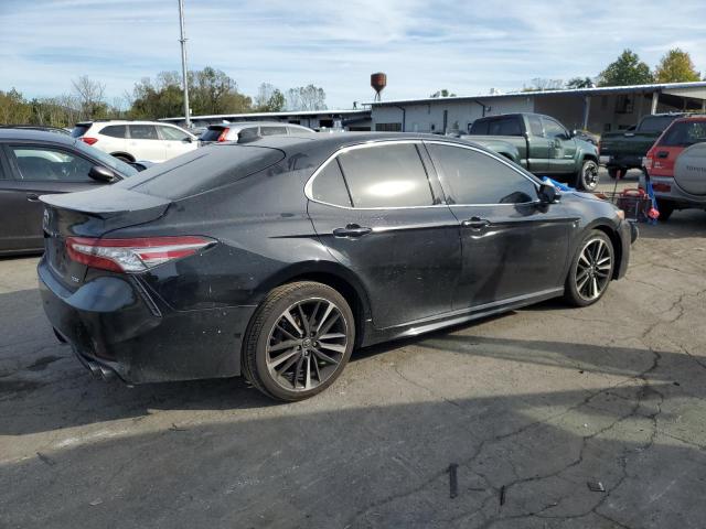 4T1BZ1HK4JU020641 - 2018 TOYOTA CAMRY XSE შავი ფოტო 3