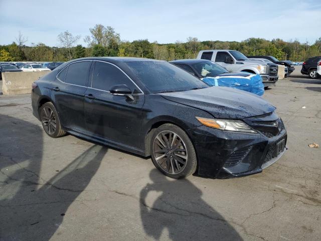 4T1BZ1HK4JU020641 - 2018 TOYOTA CAMRY XSE შავი ფოტო 4