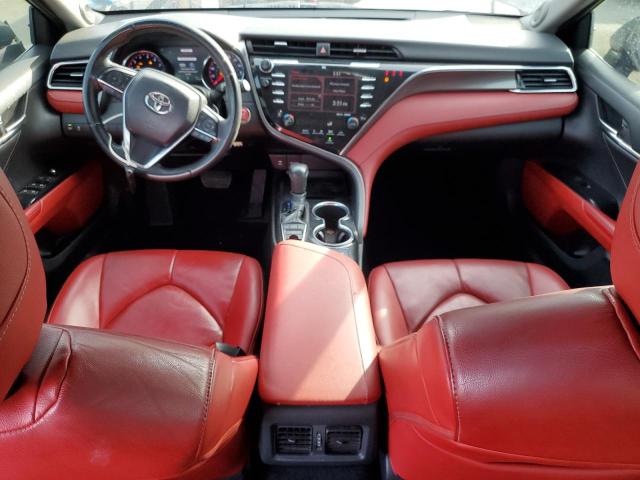 4T1BZ1HK4JU020641 - 2018 TOYOTA CAMRY XSE შავი ფოტო 8