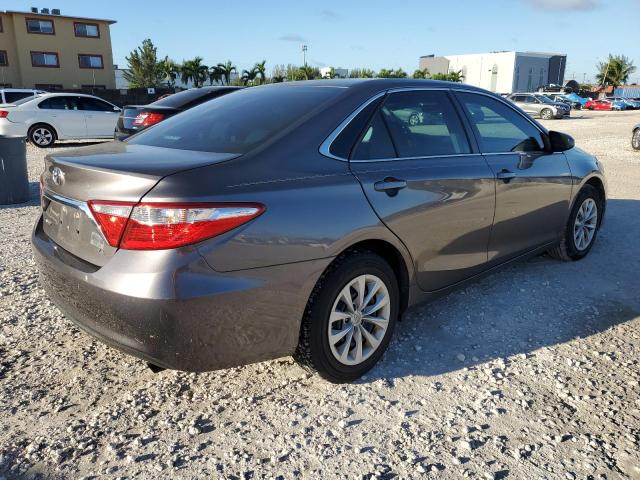 4T1BF1FK5FU498201 - 2015 TOYOTA CAMRY LE GRAY photo 3