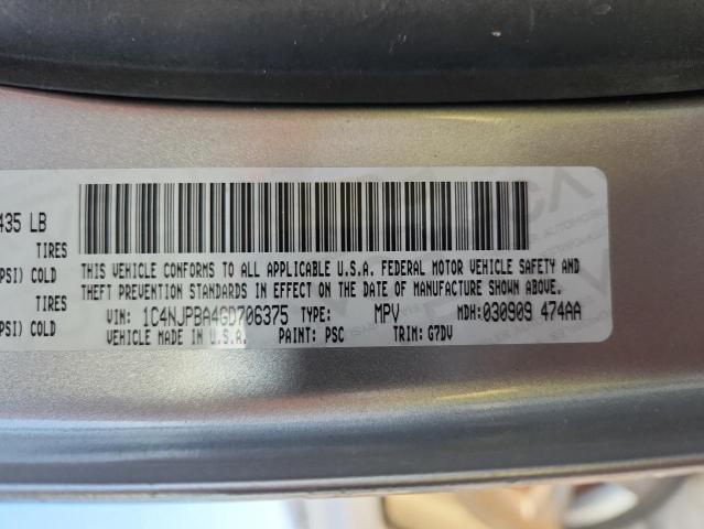 1C4NJPBA4GD706375 - 2016 JEEP PATRIOT SPORT SILVER photo 12