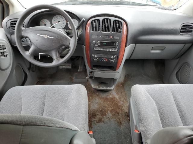 1C4GP45R35B390158 - 2005 CHRYSLER TOWN & COU Qırmızı foto 8