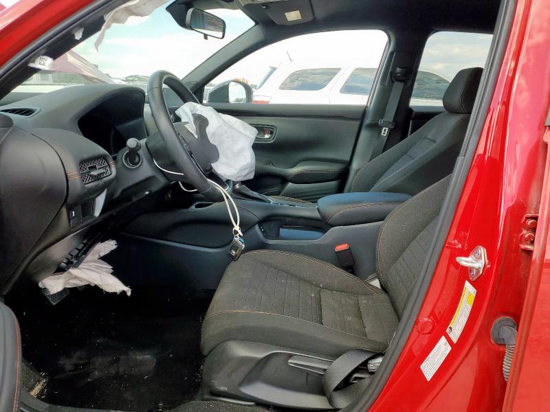 3CZRZ1H54SM749042 - 2025 HONDA HR-V SPORT RED photo 7