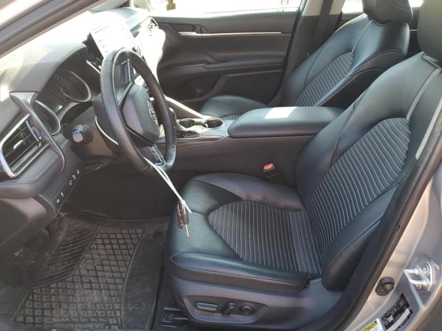 4T1G11AK7NU668455 - 2022 TOYOTA CAMRY SE Silber Foto 7
