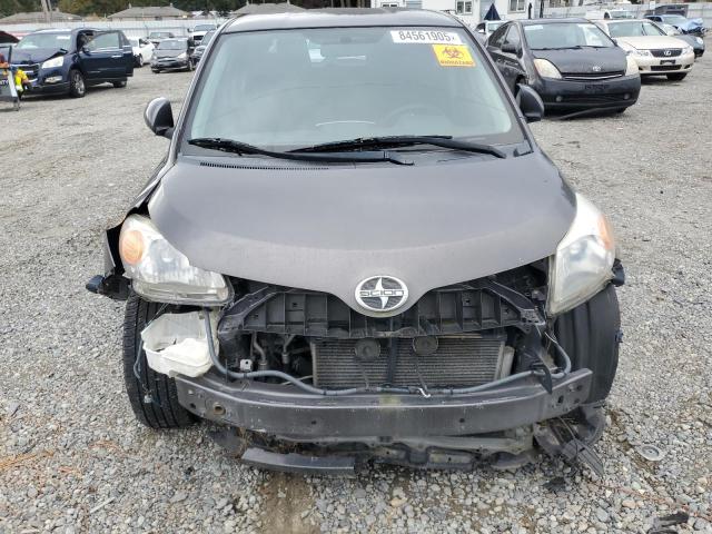 JTKKU4B43B1011763 - 2011 TOYOTA SCION XD GRAY photo 5