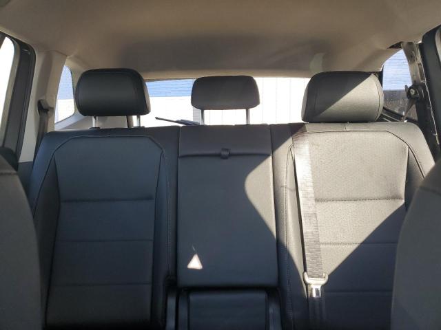 3VV2B7AX0KM067979 - 2019 VOLKSWAGEN TIGUAN SE SILVER photo 10