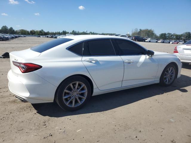 19UUB5F32PA006429 - 2023 ACURA TLX WHITE photo 3