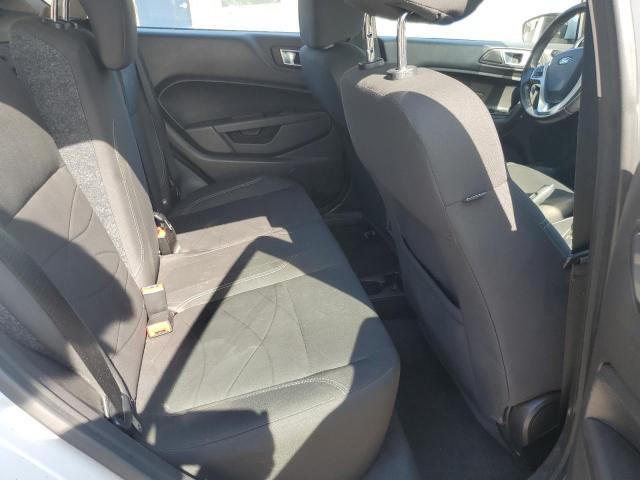 3FADP4EJ2EM243535 - 2014 FORD FIESTA SE WHITE photo 10