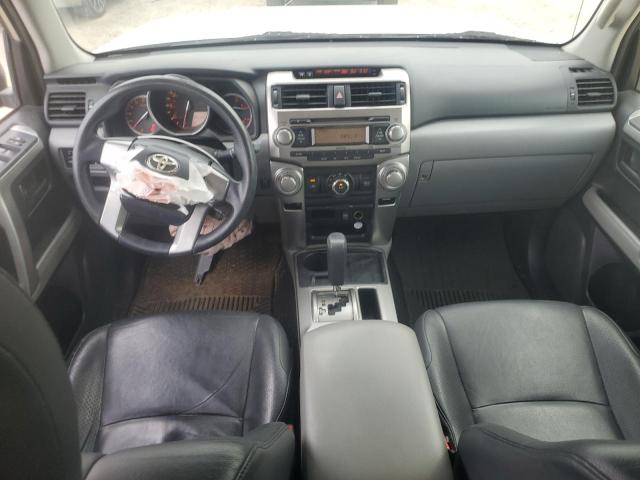 JTEZU5JR8A5011382 - 2010 TOYOTA 4RUNNER SR5 银色 照片 8