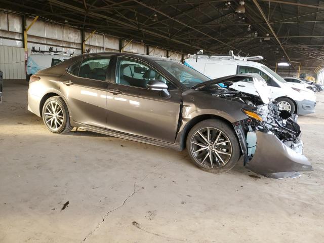 4T1G11AK8RU262397 - 2024 TOYOTA CAMRY SE NIGHT SHADE GRAY photo 4