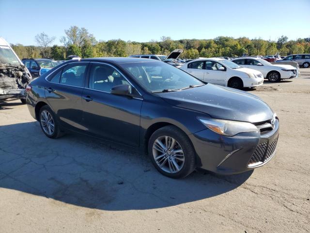 4T1BF1FK8HU368643 - 2017 TOYOTA CAMRY LE Bleu photo 4