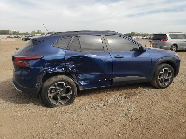 KL77LHE22RC058876 - 2024 CHEVROLET TRAX 1LT Blau Foto 3