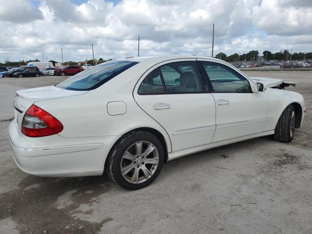 WDBUF87X39B370666 - 2009 MERCEDES-BENZ E 350 4MATIC WHITE photo 3